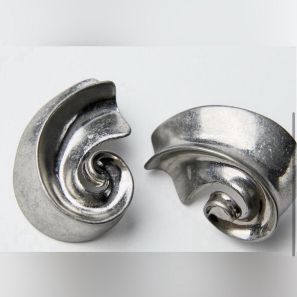 Silver semicircular earrings New